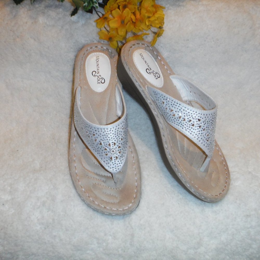 MOUNTAIN SOLE 9